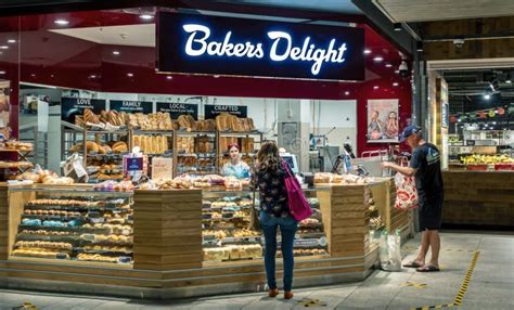 Baker's Delight .